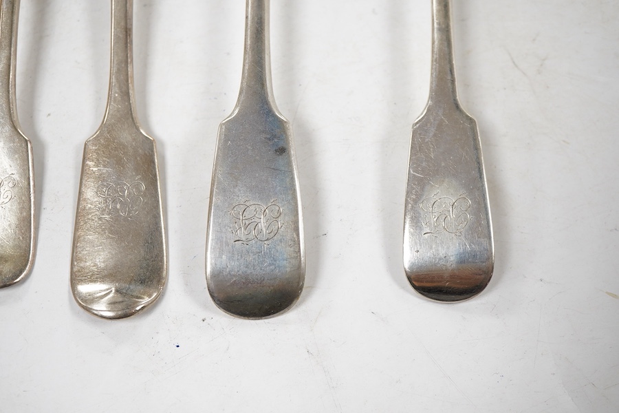 A harlequin part canteen of 19th century silver fiddle pattern flatware for six, comprising table spoons, table forks, dessert forks dessert spoons and teaspoons, various dates and makers but includes two sets, Wakely &